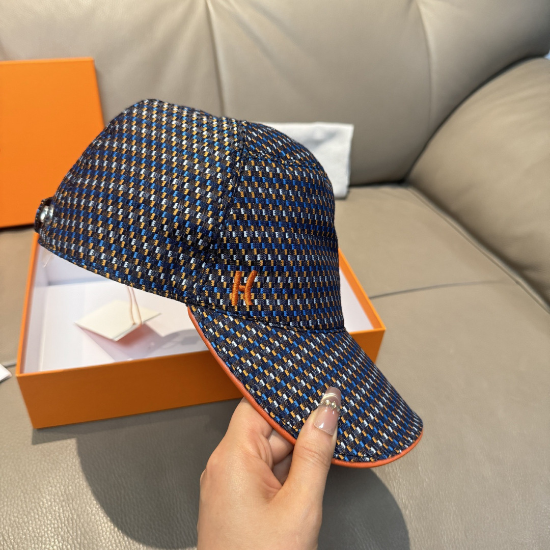 配盒子布袋，HERMÈS (爱马仕)原单棒球帽，经典H， 正品开模订制，原版透气帆布面料+头层牛皮，原厂