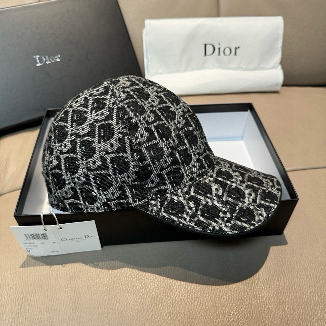配盒子布袋，Dior(迪奥)新款原单棒球帽， Dior老花，复古韵味十足，专柜断货热门，1:1开模订制，