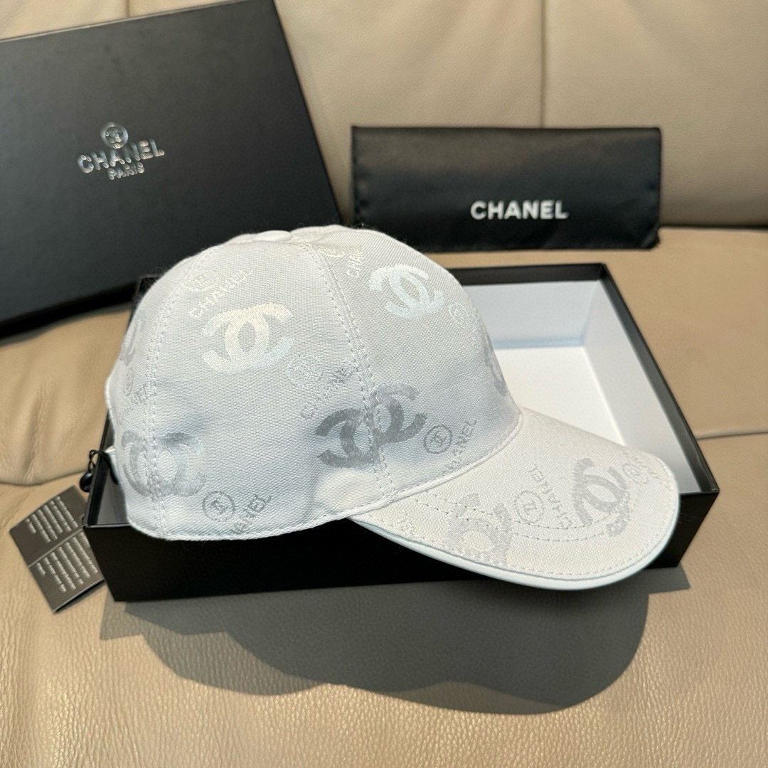 配包装布袋，Chanel(香奈儿)经典原单棒球帽， 经典双C,专柜1:1开模订制，原版帆布料+头层牛皮，