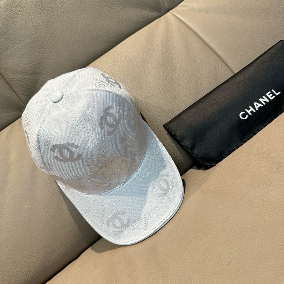 配包装布袋，Chanel(香奈儿)经典原单棒球帽， 经典双C,专柜1:1开模订制，原版帆布料+头层牛皮，