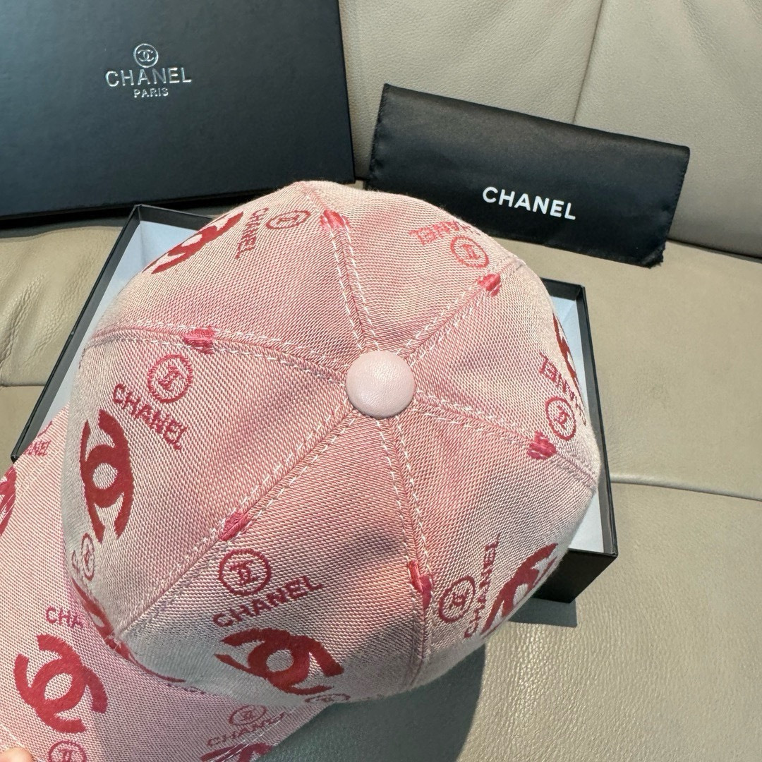 配包装布袋，Chanel(香奈儿)经典原单棒球帽， 经典双C,专柜1:1开模订制，原版帆布料+头层牛皮，