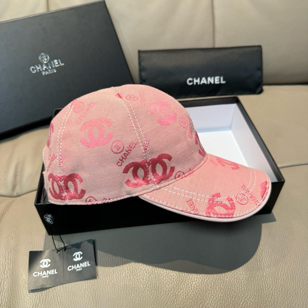 配包装布袋，Chanel(香奈儿)经典原单棒球帽， 经典双C,专柜1:1开模订制，原版帆布料+头层牛皮，