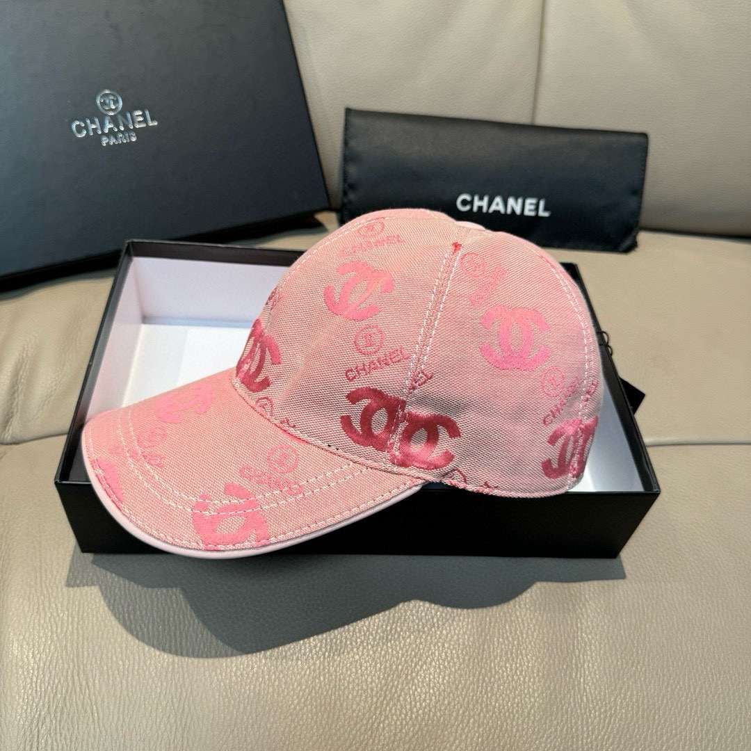 配包装布袋，Chanel(香奈儿)经典原单棒球帽， 经典双C,专柜1:1开模订制，原版帆布料+头层牛皮，
