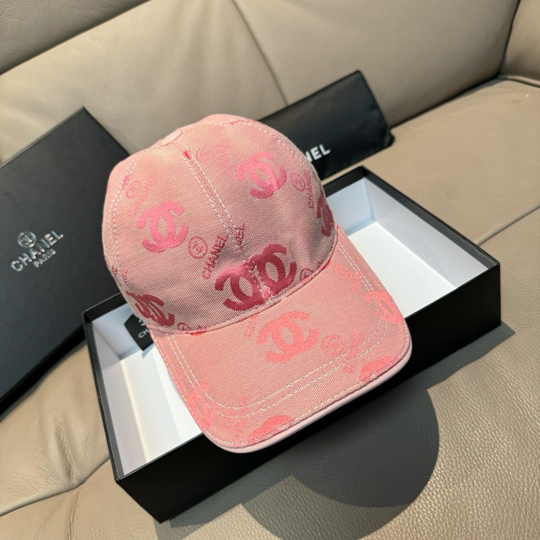 配包装布袋，Chanel(香奈儿)经典原单棒球帽， 经典双C,专柜1:1开模订制，原版帆布料+头层牛皮，