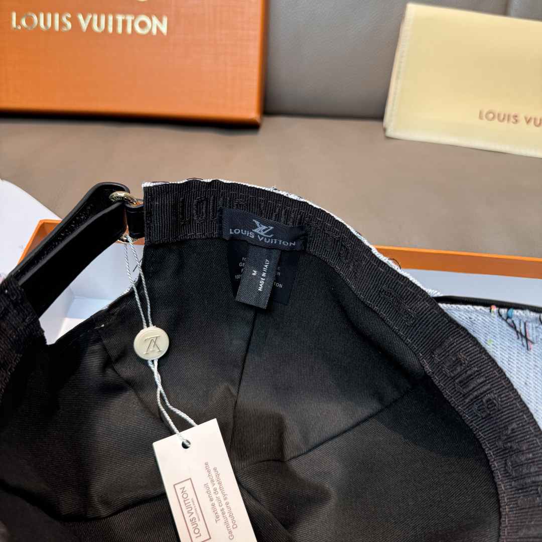 配盒子布袋，LV(路易威登)新款原单棒球帽，大logo提花，1:1开模订制，原版牛仔布料，做工细致完美，