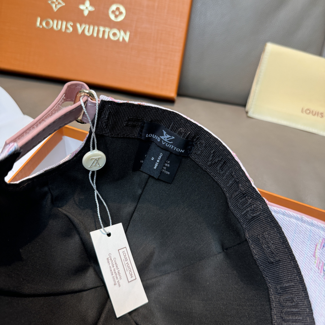 配盒子布袋，LV(路易威登)新款原单棒球帽，大logo提花，1:1开模订制，原版牛仔布料，做工细致完美，