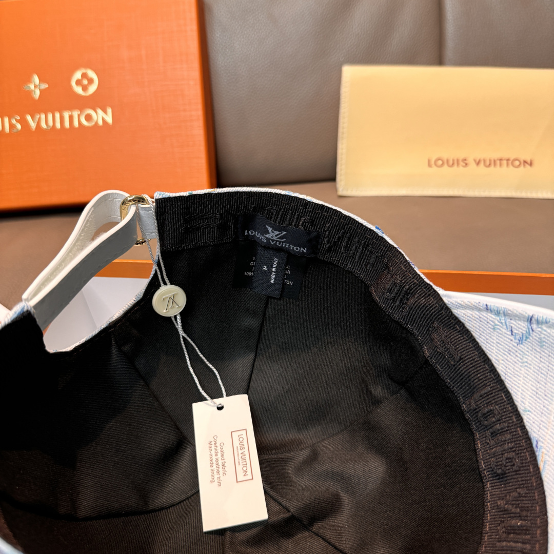 配盒子布袋，LV(路易威登)新款原单棒球帽，大logo提花，1:1开模订制，原版牛仔布料，做工细致完美，
