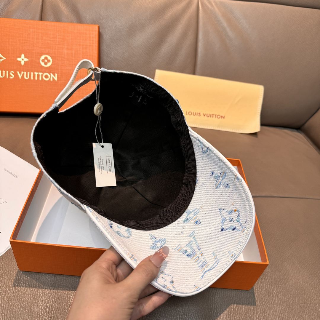 配盒子布袋，LV(路易威登)新款原单棒球帽，大logo提花，1:1开模订制，原版牛仔布料，做工细致完美，