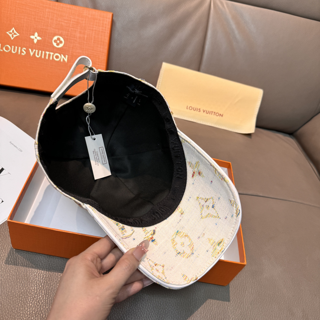 配盒子布袋，LV(路易威登)新款原单棒球帽，大logo提花，1:1开模订制，原版牛仔布料，做工细致完美，