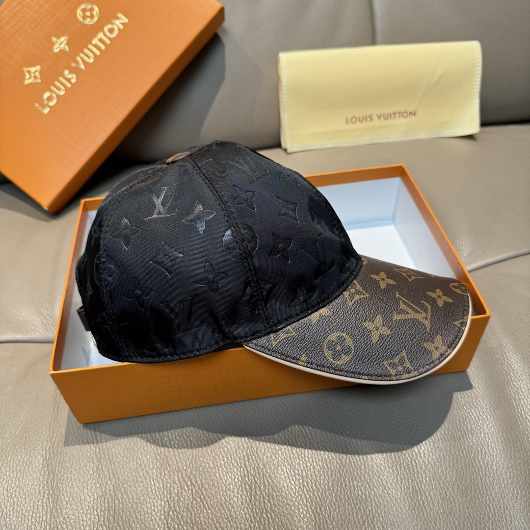 配盒子布袋，LV(路易威登)新款原单棒球帽，老花拼接，1:1开模订制，原版印花绸缎面料+专柜老花皮，做工