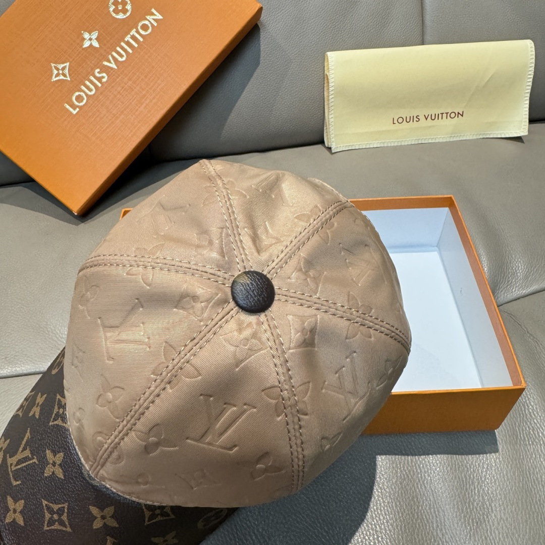 配盒子布袋，LV(路易威登)新款原单棒球帽，老花拼接，1:1开模订制，原版印花绸缎面料+专柜老花皮，做工