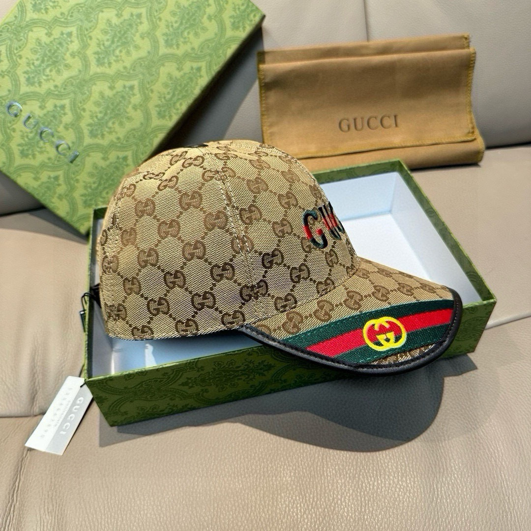 配盒子布袋，Gucci(古奇)新款原单棒球帽，双G织带。1:1开模订制，重工刺绣，细节可媲美专柜，原版帆