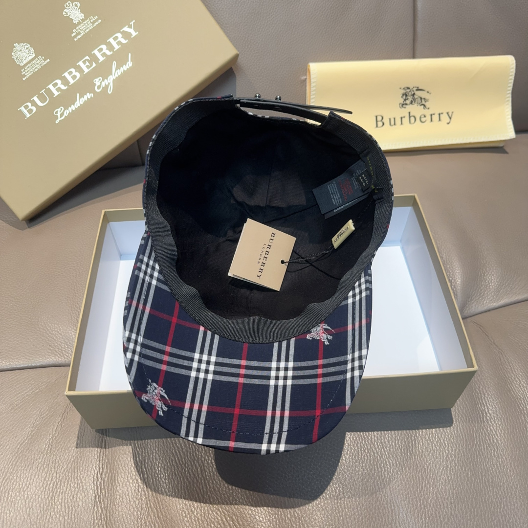 配包装布袋，巴宝莉原单棒球帽， 格子战马，专柜1:1开模订制，纯棉面料+头层牛皮，轻盈透气！实物拍摄，男