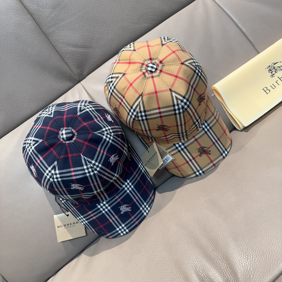 配包装布袋，巴宝莉原单棒球帽， 格子战马，专柜1:1开模订制，纯棉面料+头层牛皮，轻盈透气！实物拍摄，男