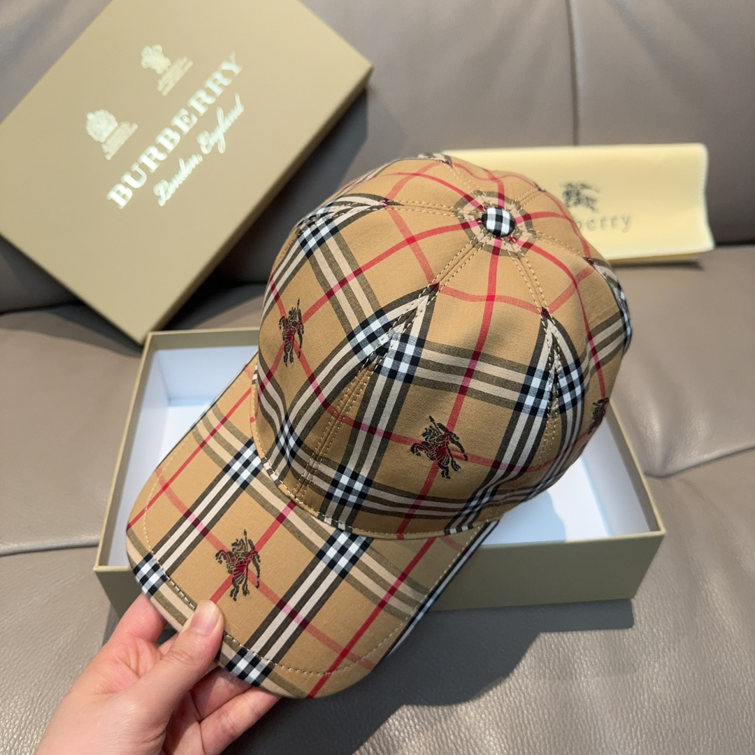 配包装布袋，巴宝莉原单棒球帽， 格子战马，专柜1:1开模订制，纯棉面料+头层牛皮，轻盈透气！实物拍摄，男