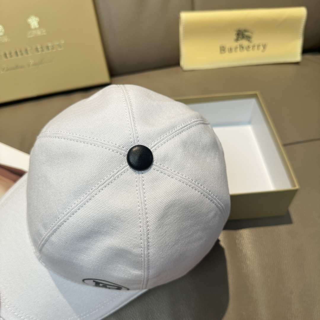 配盒子布袋，Burberry（巴宝莉）最新款原单棒球帽，1:1开模订制，猛虎胶印！原版帆布面料+头层牛皮