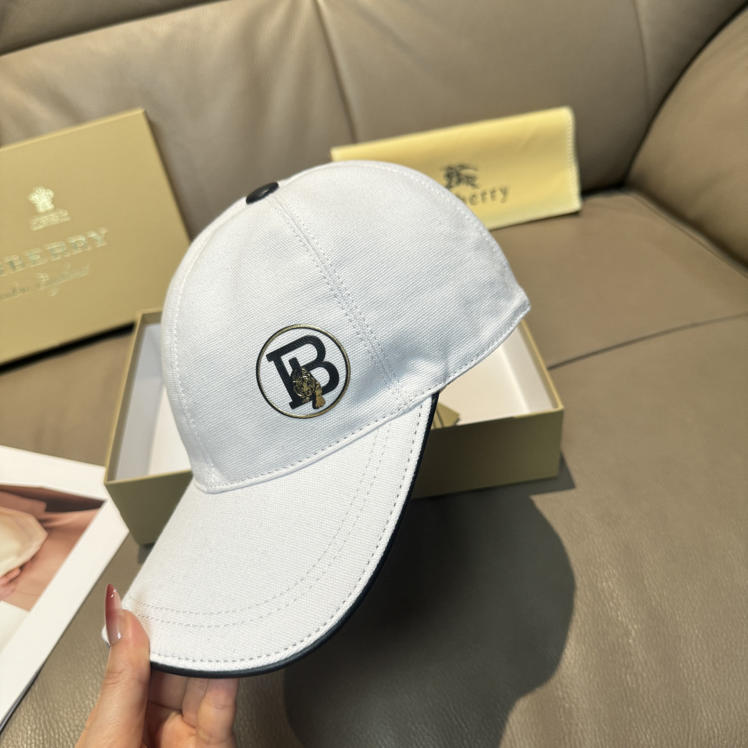 配盒子布袋，Burberry（巴宝莉）最新款原单棒球帽，1:1开模订制，猛虎胶印！原版帆布面料+头层牛皮