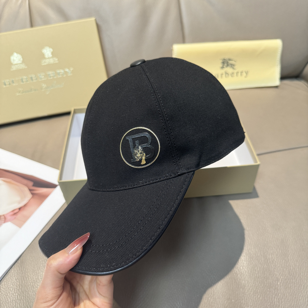 配盒子布袋，Burberry（巴宝莉）最新款原单棒球帽，1:1开模订制，猛虎胶印！原版帆布面料+头层牛皮