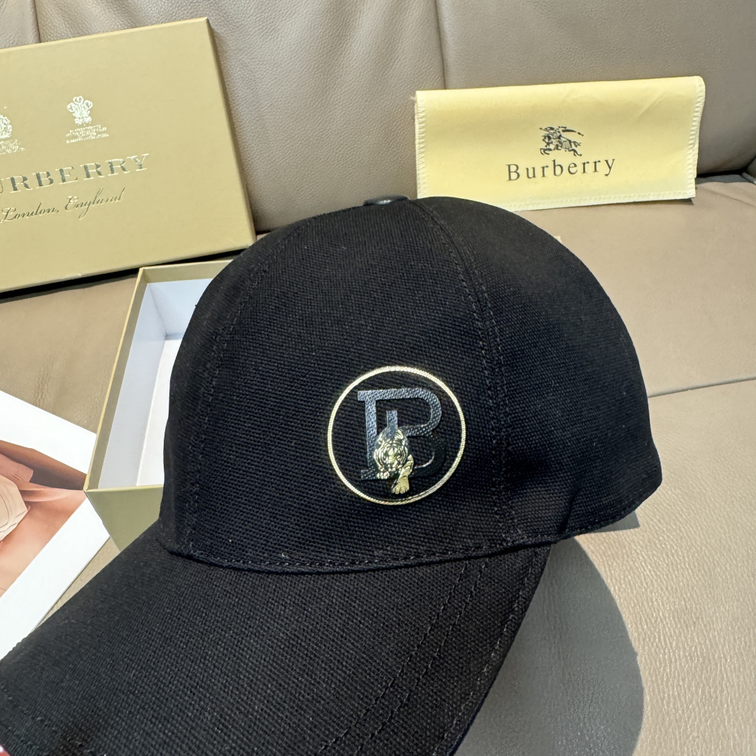 配盒子布袋，Burberry（巴宝莉）最新款原单棒球帽，1:1开模订制，猛虎胶印！原版帆布面料+头层牛皮