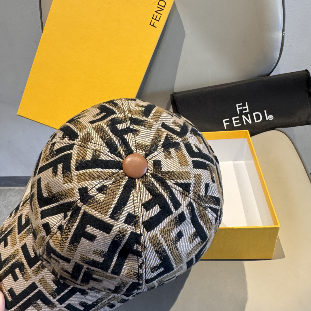 配盒子布袋，Fendi（芬迪）新款原单棒球帽， 双F提花，专柜常年热卖款，口碑极佳，1:1开模订制，原版