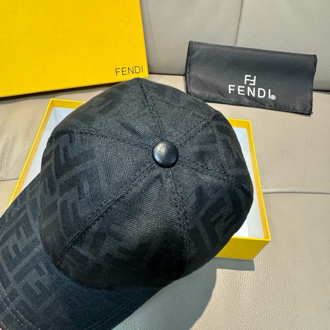 配盒子布袋，Fendi（芬迪）新款原单棒球帽， 双F提花，专柜热卖款，复古双F提花口碑极佳，1:1开模订