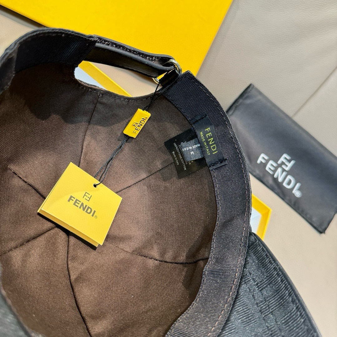 配盒子布袋，Fendi（芬迪）新款原单棒球帽， 双F提花，专柜热卖款，复古双F提花口碑极佳，1:1开模订
