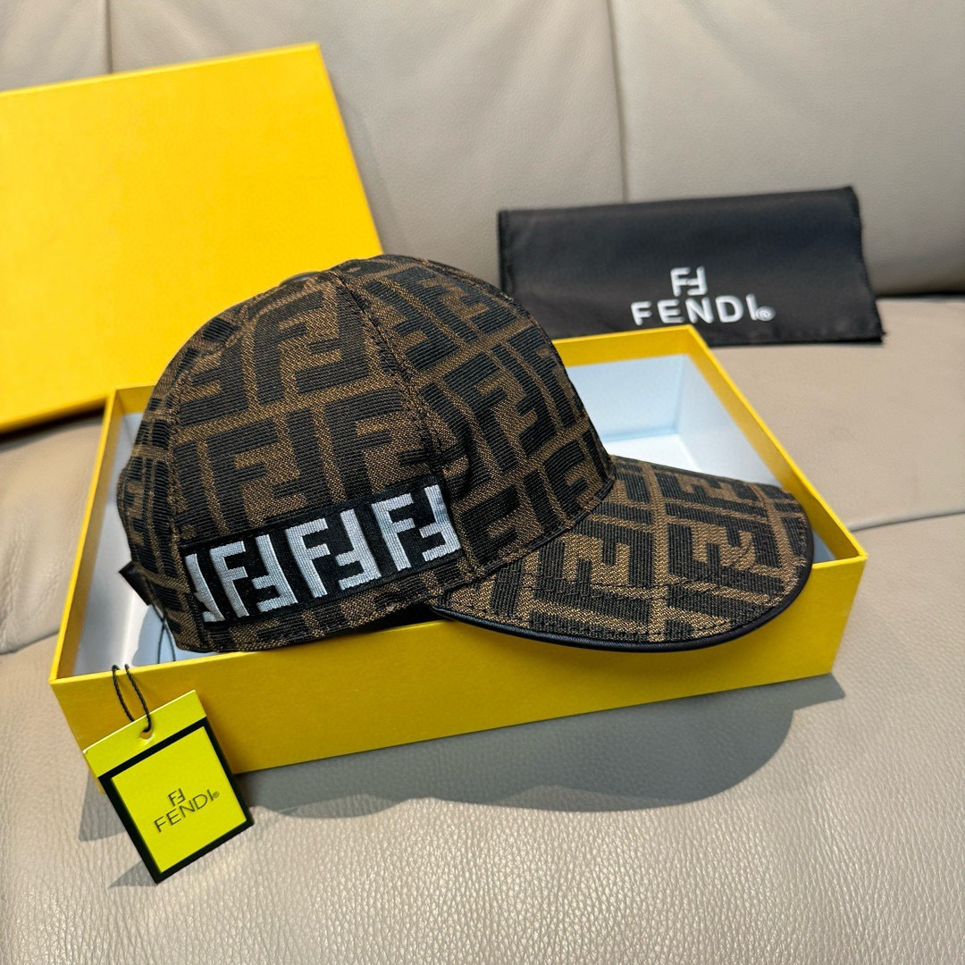 配盒子布袋，Fendi（芬迪）新款原单棒球帽， 双F提花，专柜热卖款，复古双F提花口碑极佳，1:1开模订
