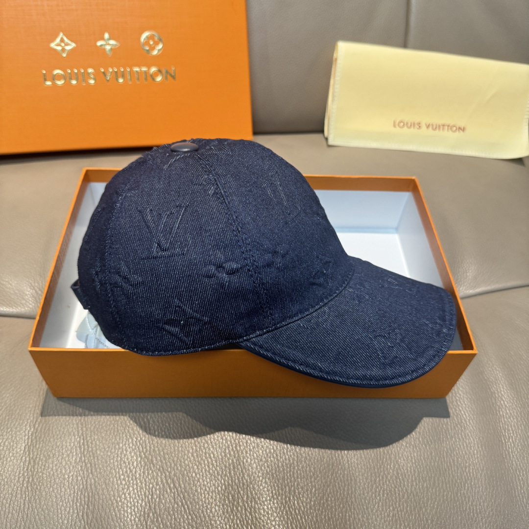 配盒子布袋，LV(路易威登)新款原单棒球帽，大logo压花，1:1开模订制，原版牛仔布料，做工细致完美，