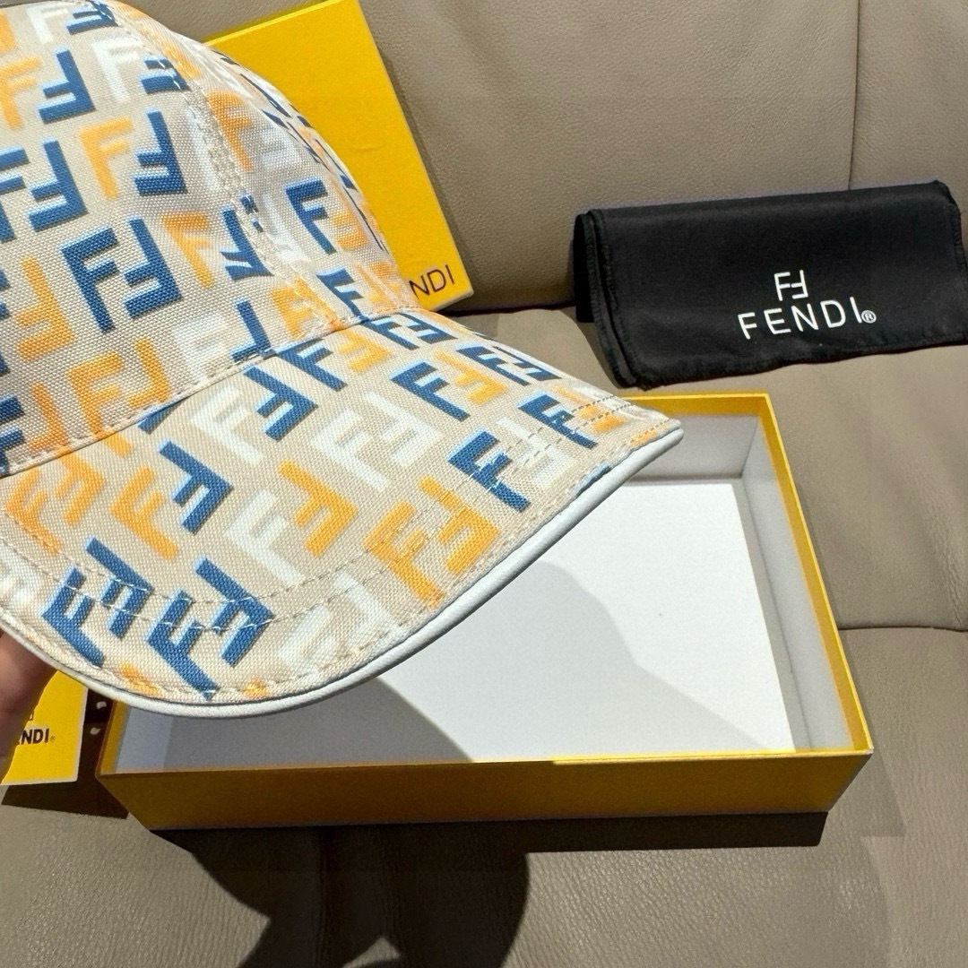 新款出货配盒子布袋，Fendi（芬迪）新款原单棒球帽， 双F提花，专柜常年热卖款，口碑极佳，1:1开模订