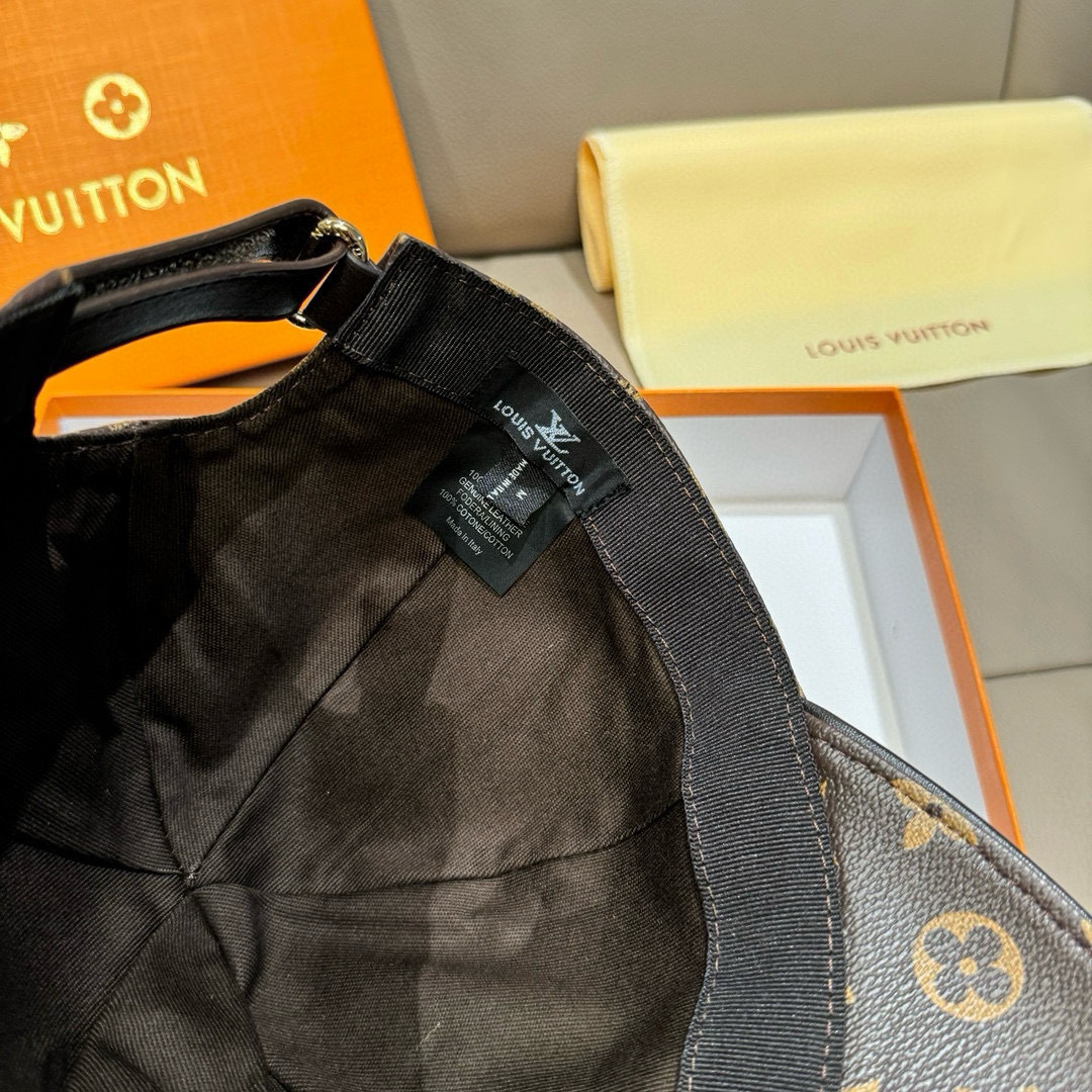 配包装布袋，LV路易威登经典原单棒球帽，经典老花，1:1开模订制，原版专柜PU皮革+头层牛皮包边，长年爆