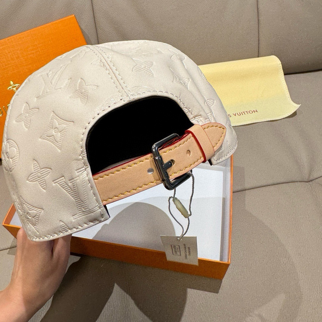 新款出货！配盒子布袋，LV路易威登新款原单棒球帽， 真皮印花，专柜1:1开模订制，精准对花。原版头层牛皮