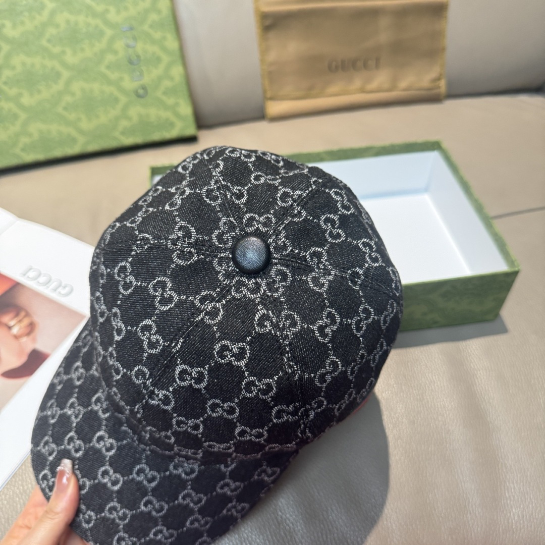 配盒子布袋，Gucci(古奇)经典原单棒球帽，双G牛仔提花，复古设计，专柜1:1开模订制！原版牛仔布料+