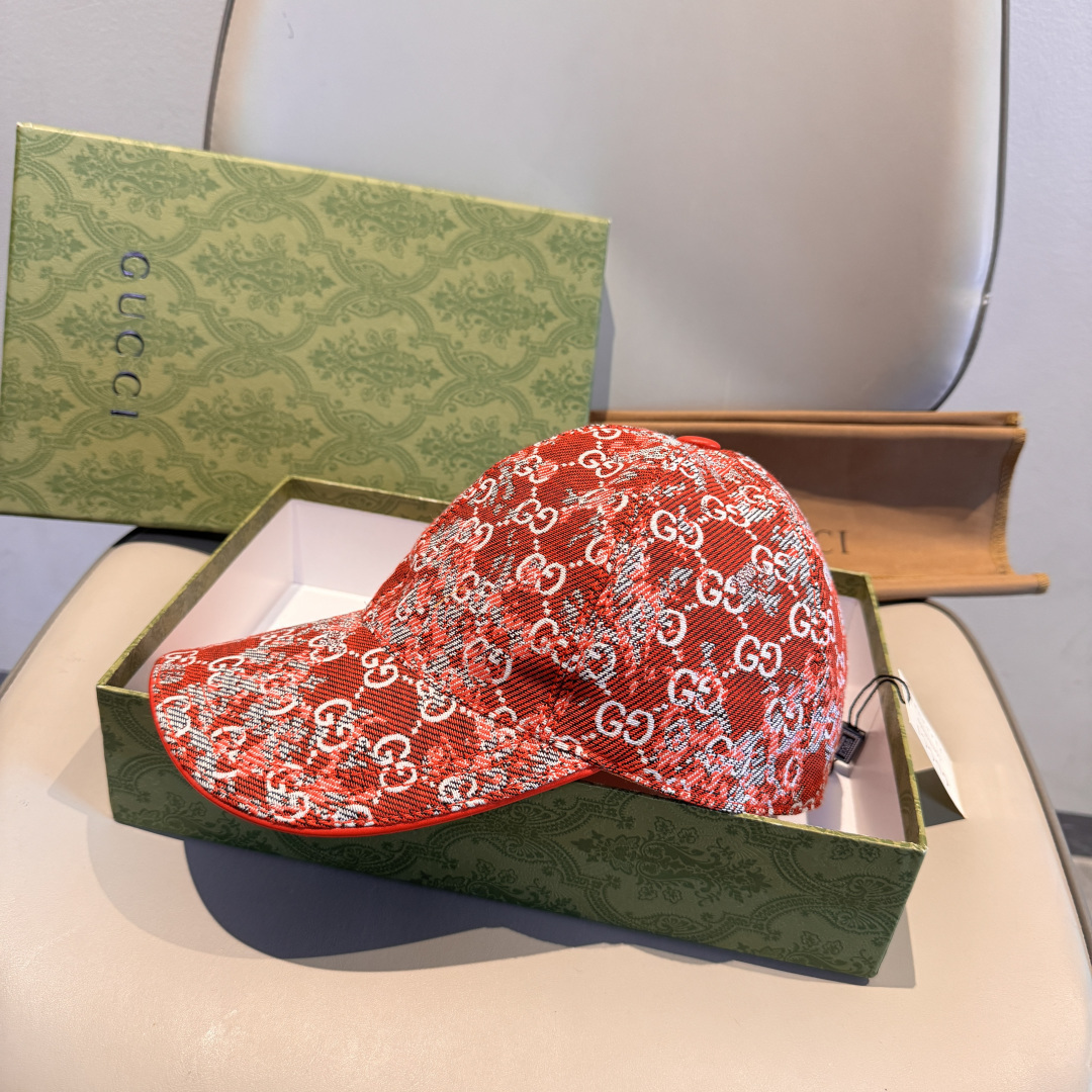 配盒子布袋，Gucci(古奇)经典原单棒球帽，双G牛仔提花，复古设计，专柜1:1开模订制！原版牛仔布料+