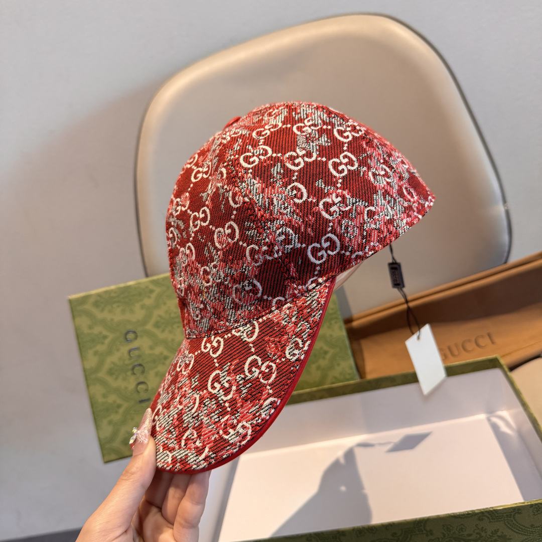 配盒子布袋，Gucci(古奇)经典原单棒球帽，双G牛仔提花，复古设计，专柜1:1开模订制！原版牛仔布料+