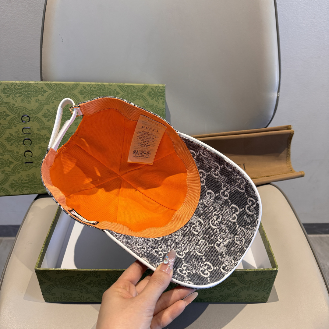 配盒子布袋，Gucci(古奇)经典原单棒球帽，双G牛仔提花，复古设计，专柜1:1开模订制！原版牛仔布料+