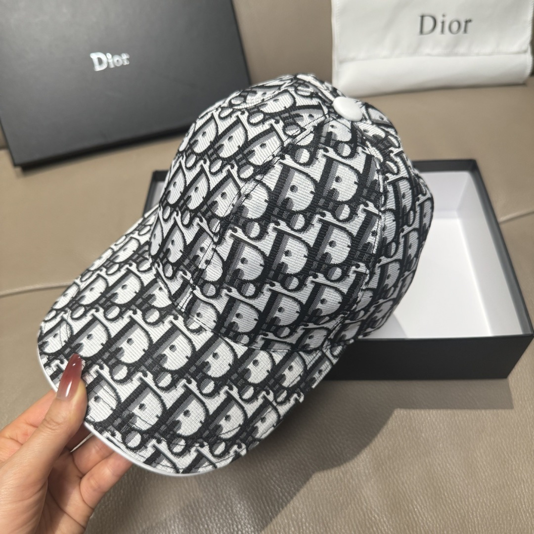 配盒子布袋，Dior(迪奥)新款原单棒球帽， Dior老花，复古韵味十足，专柜断货热门，1:1开模订制，