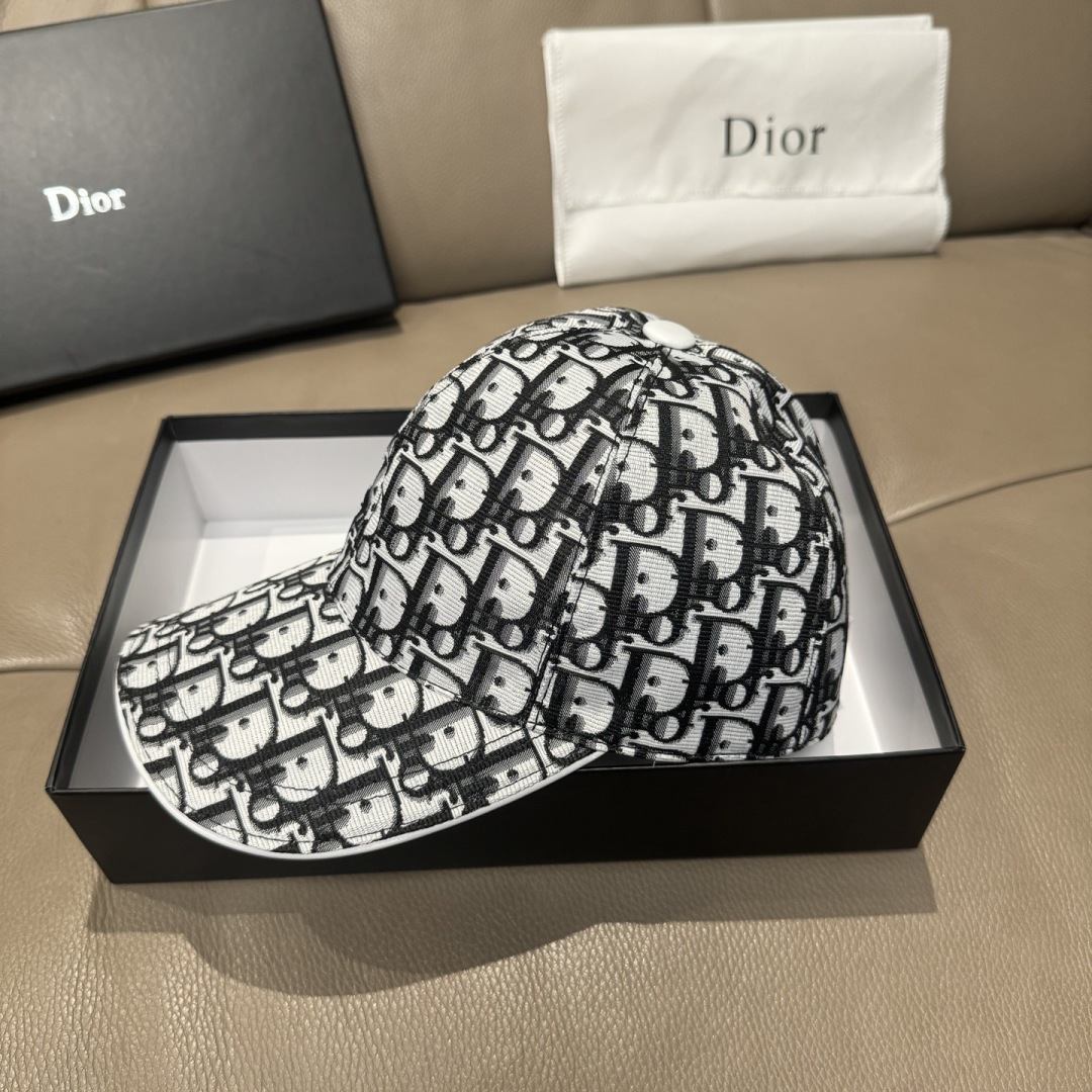 配盒子布袋，Dior(迪奥)新款原单棒球帽， Dior老花，复古韵味十足，专柜断货热门，1:1开模订制，