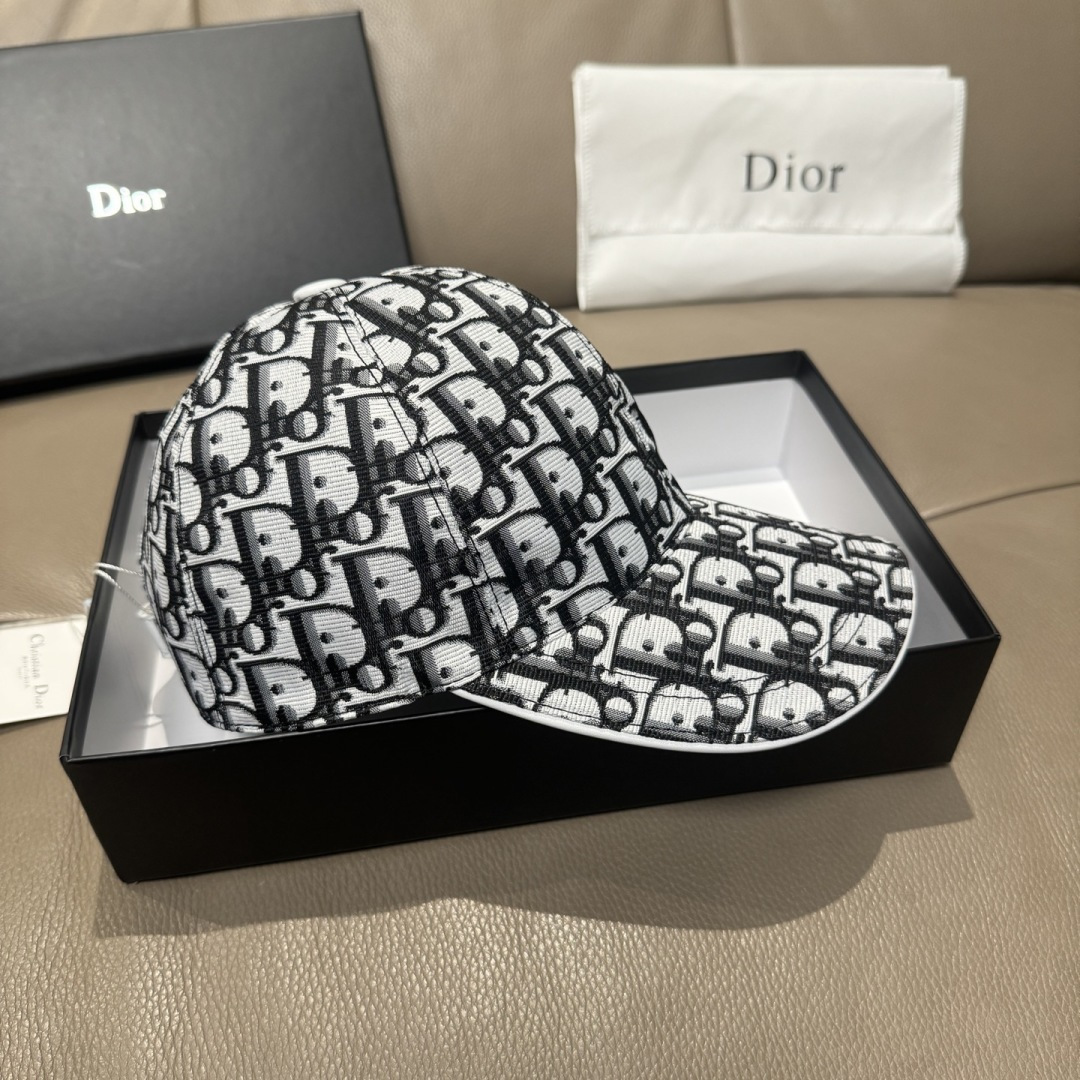 配盒子布袋，Dior(迪奥)新款原单棒球帽， Dior老花，复古韵味十足，专柜断货热门，1:1开模订制，