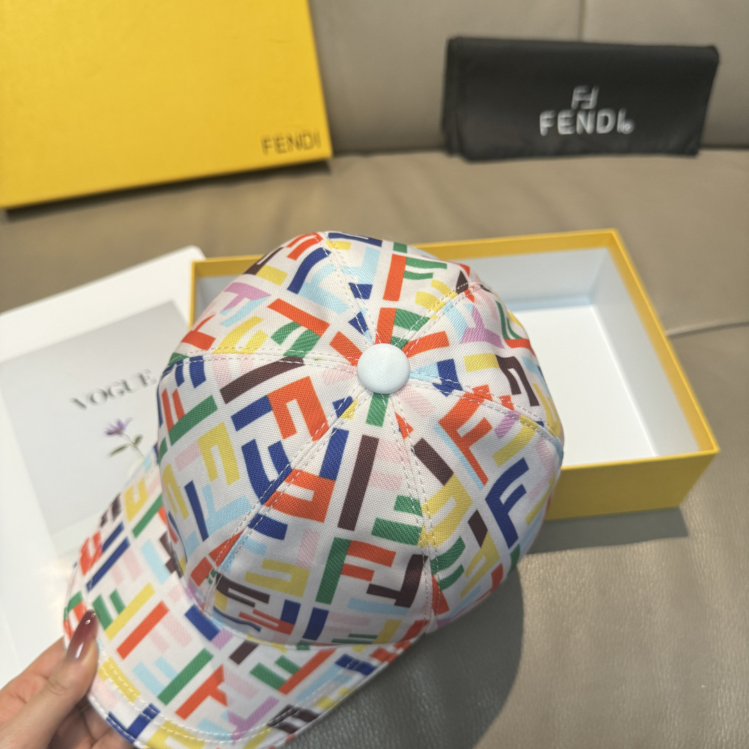 配盒子布袋，Fendi（芬迪）新款原单棒球帽， 双F提花，专柜常年热卖款，口碑极佳，1:1开模订制，原版
