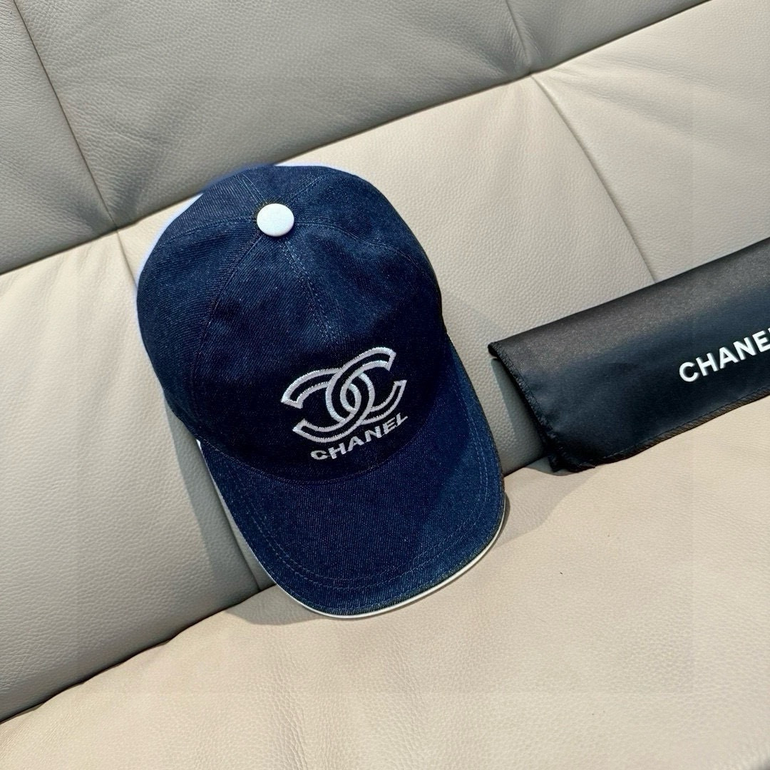 配盒子布袋，Chanel(香奈儿)新款原单棒球帽， 牛仔双C刺绣,专柜1:1开模订制，原版牛仔布料+头层