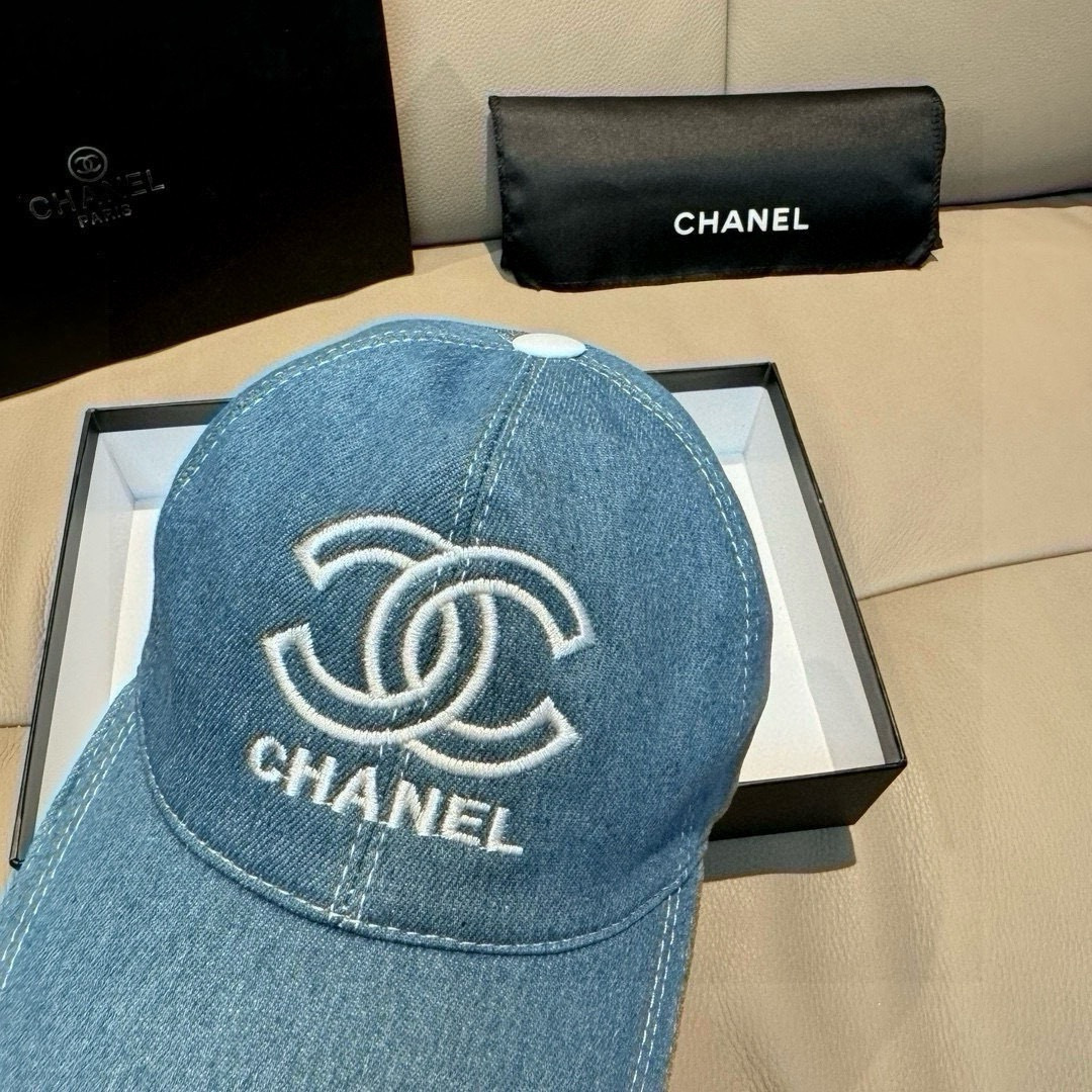 配盒子布袋，Chanel(香奈儿)新款原单棒球帽， 牛仔双C刺绣,专柜1:1开模订制，原版牛仔布料+头层