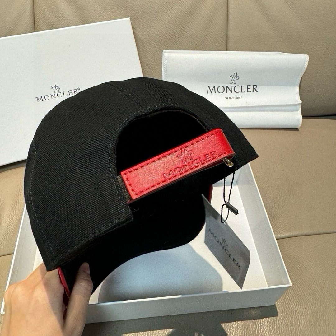 配包装布袋，Moncler蒙口新款原单棒球帽，专柜1:1开模订制，全新立体刺绣，原版帆布料+头层牛皮，纯
