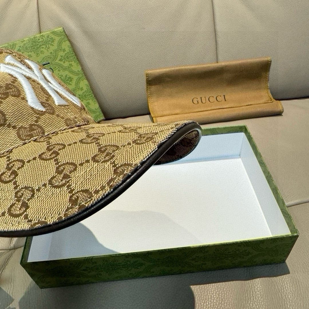爆款全色到货NY&Gucci（古奇)合作款棒球帽， 专柜最新款，NY刺绣，1:1开模订制，原厂透气帆布料