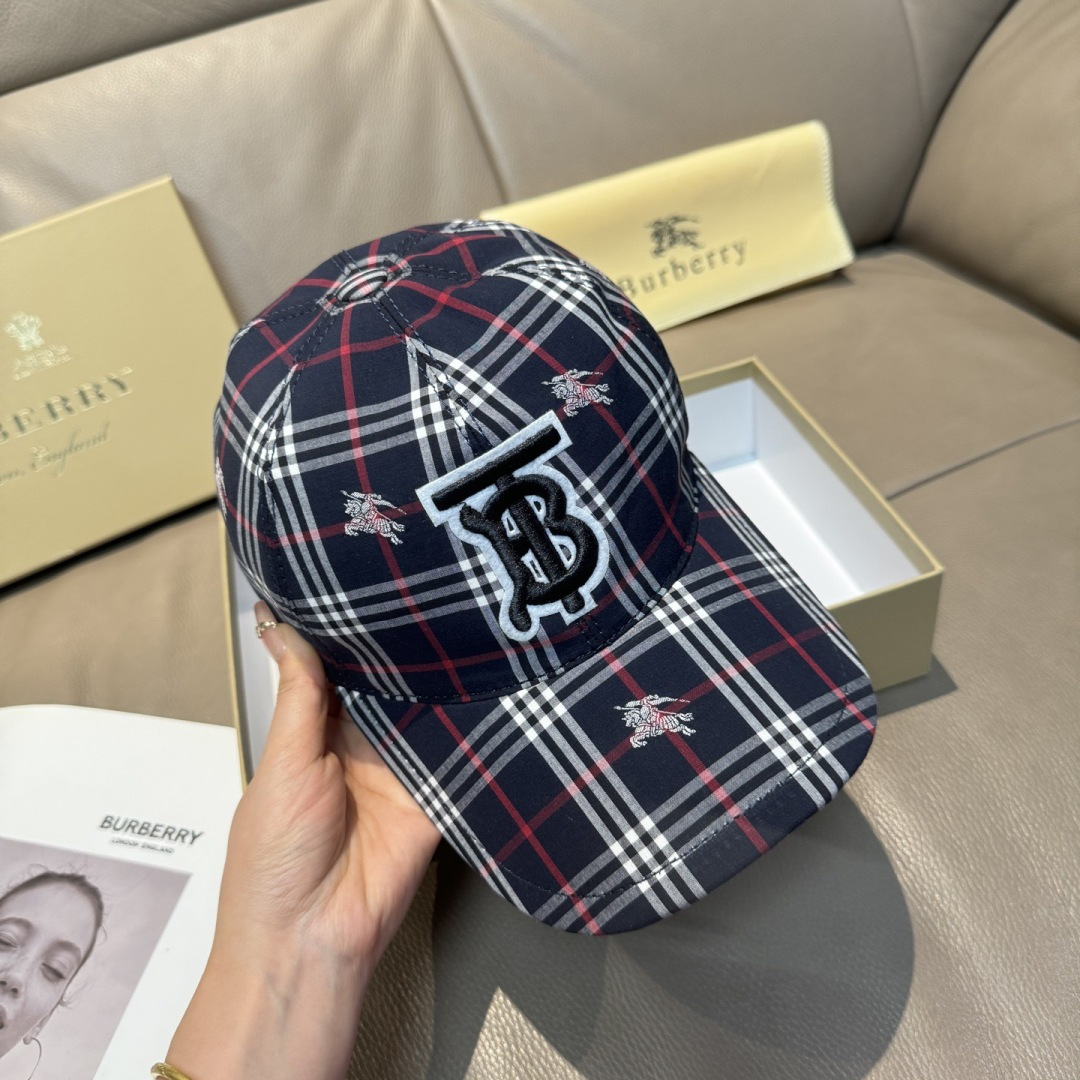 配包装布袋，巴宝莉原单棒球帽， TB格子战马，专柜1:1开模订制，纯棉面料+头层牛皮，轻盈透气！实物拍摄