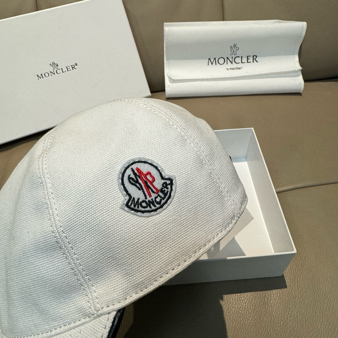 配包装布袋，Moncler蒙口经典原单棒球帽，经典流行款，专柜1:1开模订制，原版帆布料+头层牛皮，纯棉