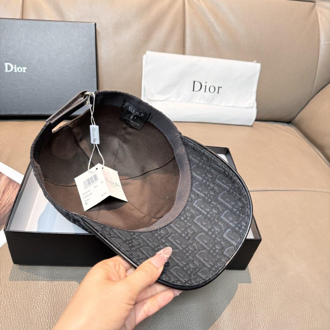 配盒子布袋，Dior(迪奥)新款原单棒球帽， Dior老花，复古韵味十足，专柜断货热门，1:1开模订制，