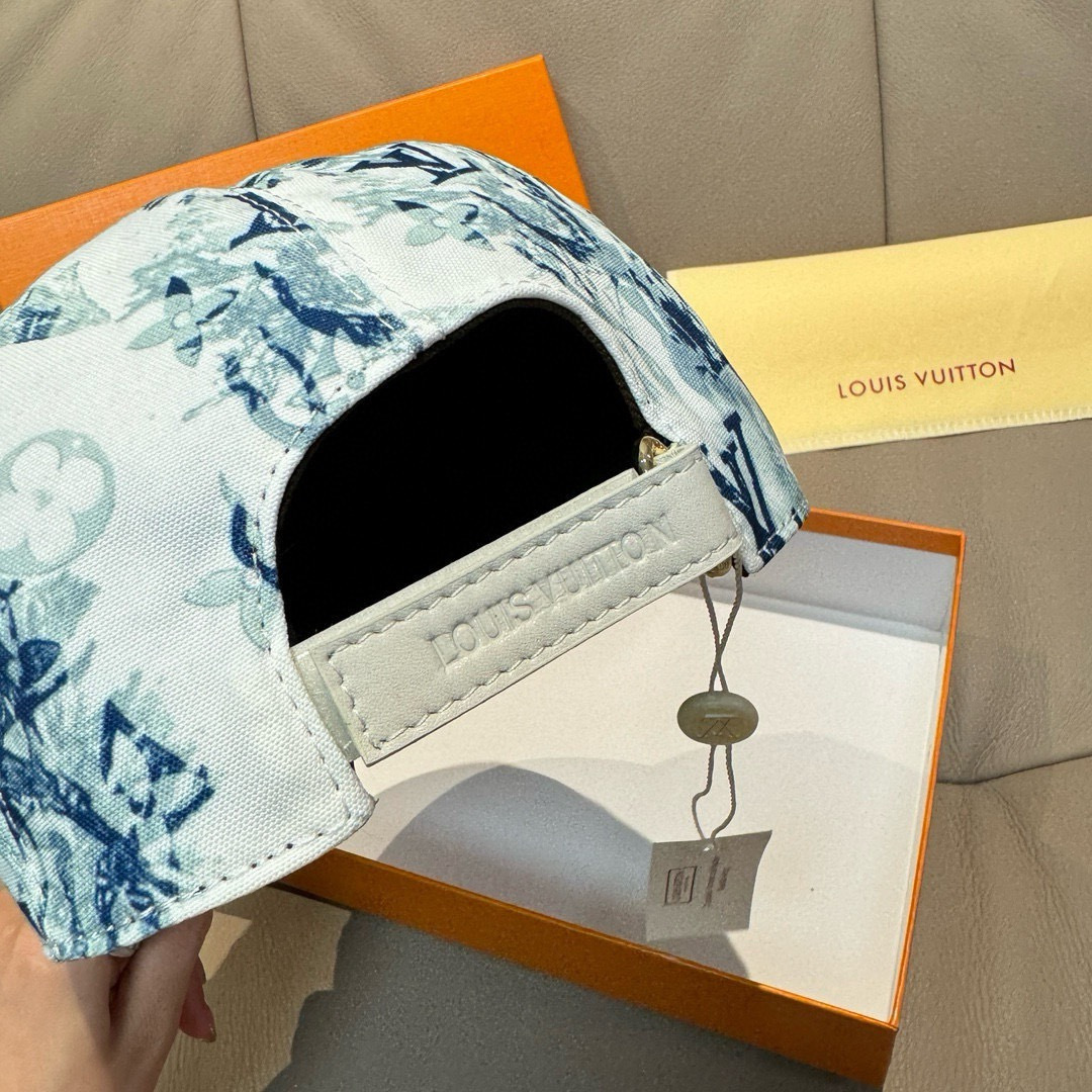 配盒子布袋，LV路易威登新款原单棒球帽，lv丝印，1:1开模订制，原版丝印绸缎面料+头层牛皮，时尚帅气质