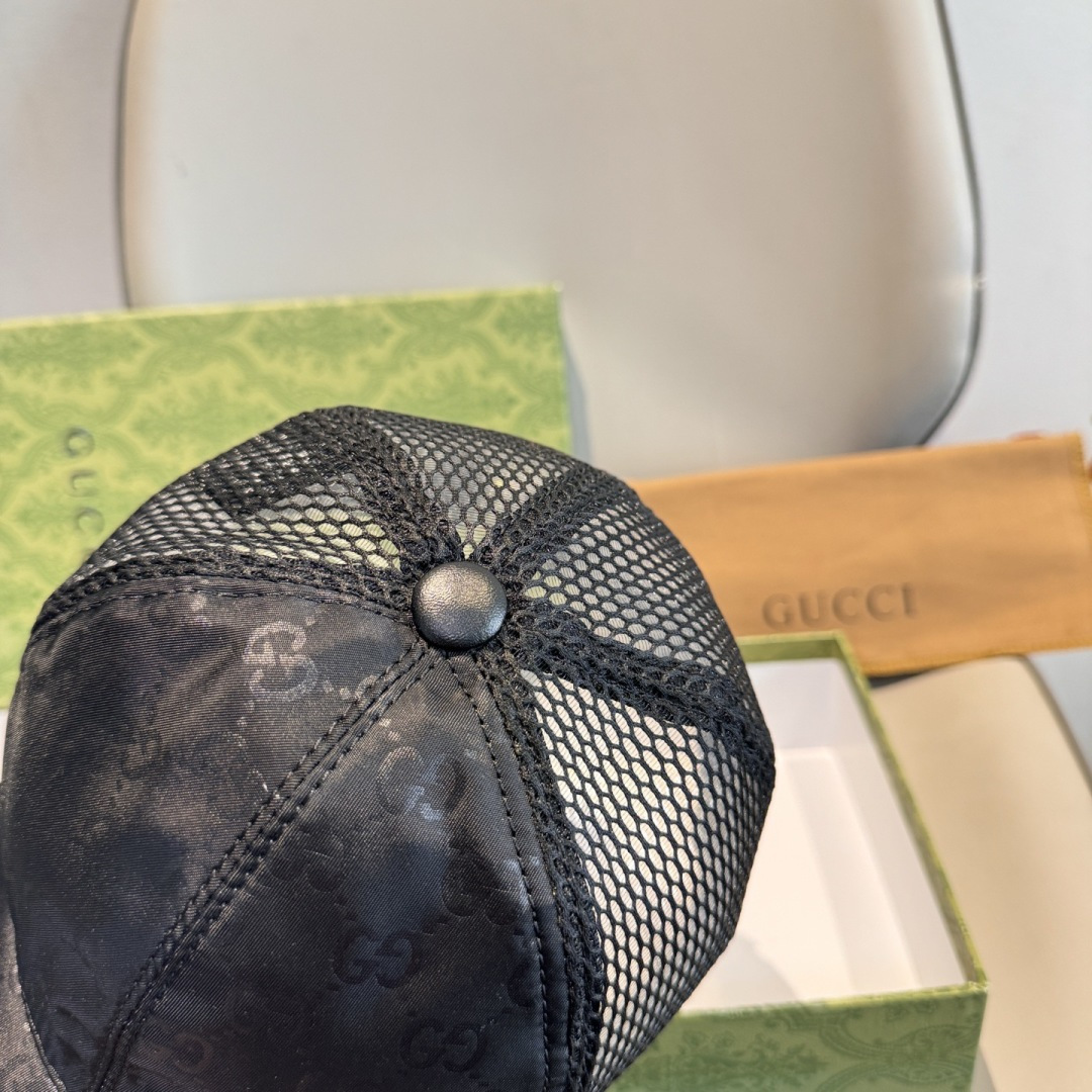 配盒子布袋，Gucci(古奇)经典原单棒球帽😍😍专柜1:1开模订制，最高版本，原版帆布料+头层牛皮，轻盈