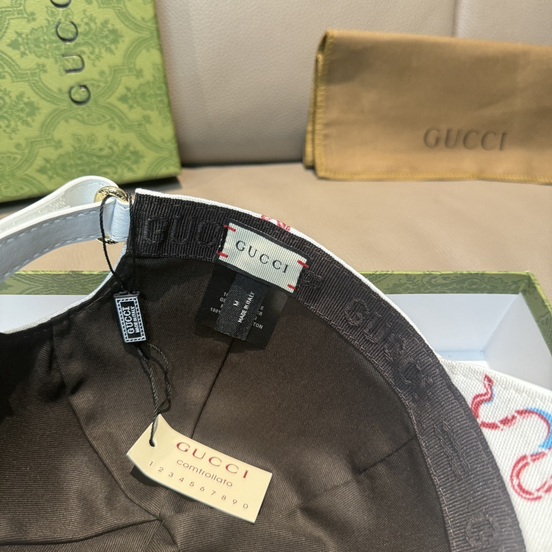 配包装布袋，Gucci古奇新款原单棒球帽， 蛇年限定款，狂蛇双G提花，专柜1:1开模订制，完美对花，原版