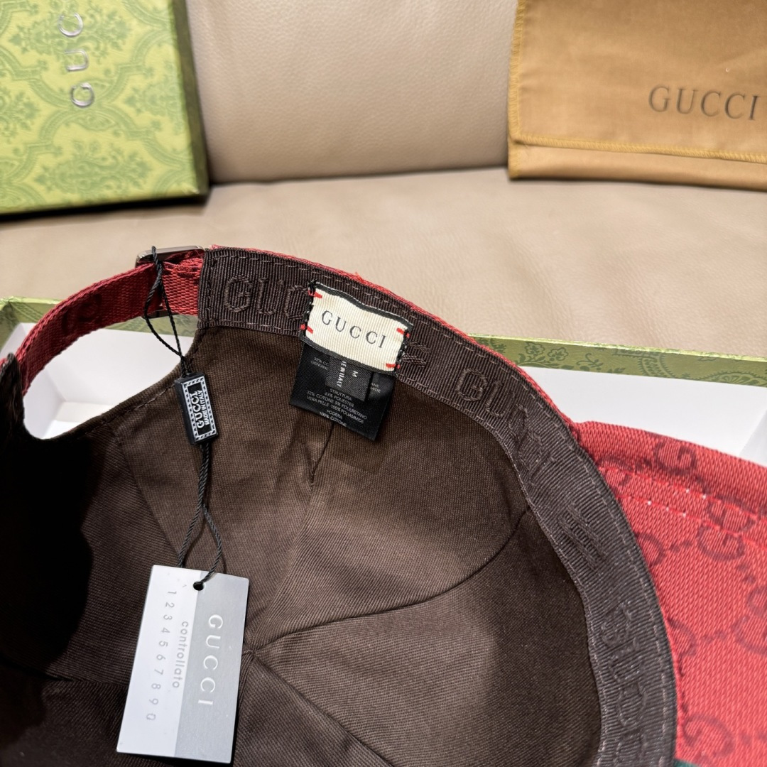 原单版本出货！配盒子布袋，Gucci(古奇)最新原单棒球帽，宽版织带。专柜1:1开模订制，最高版本，原版